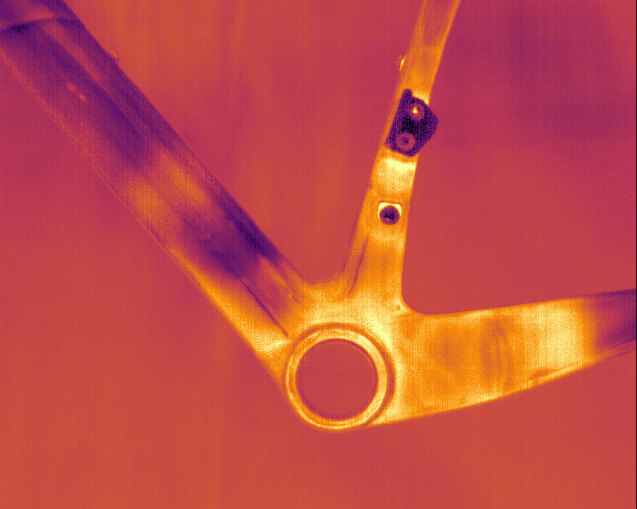 Kontrola karbonových rámů